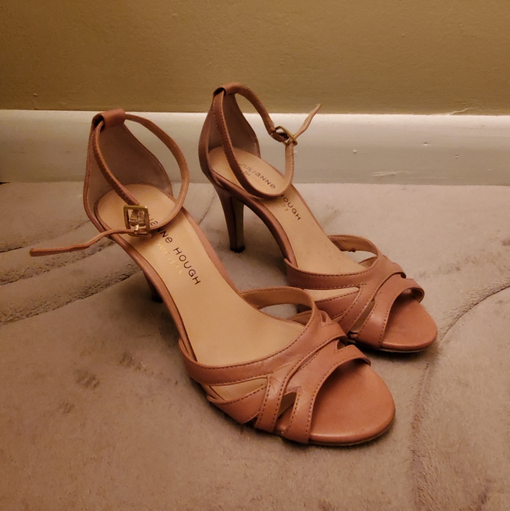 Nude leather heel sandals